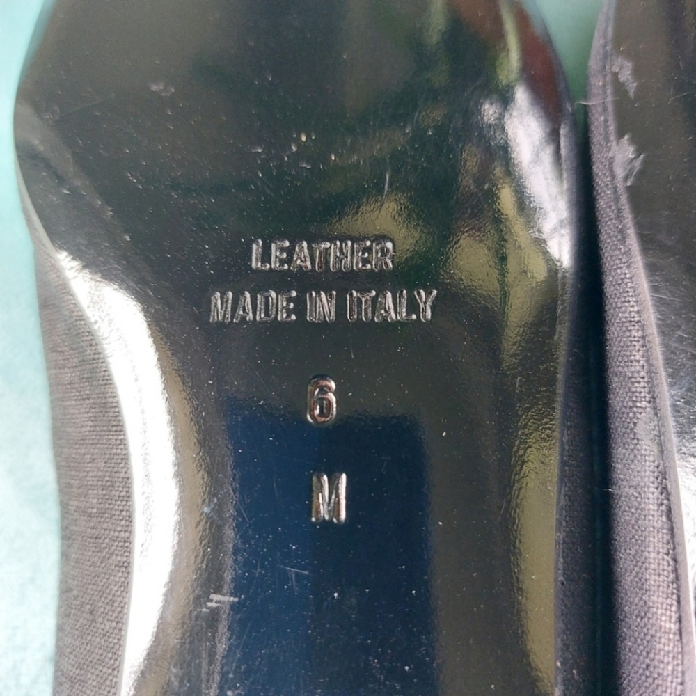 Yves Saint Laurent Black Glazed Linen Women's Flats - Picture 5 of 5